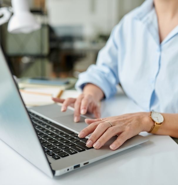 Gestión experta de dominios y arquitecturas de correo para una entregabilidad total.