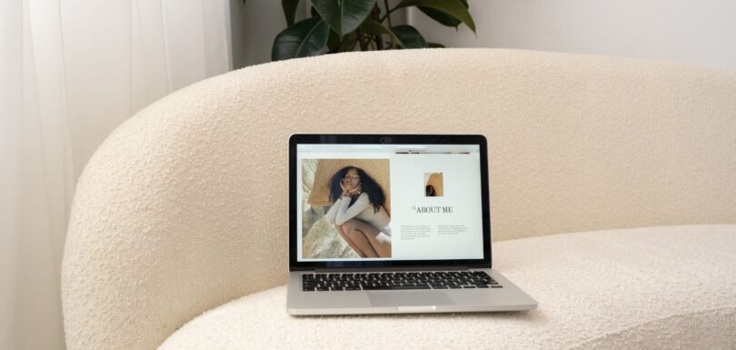 Una buena marca personal mantiene un mensaje consistente en Google, LinkedIn, Instagram, la web y las conversaciones comerciales. La fotografía, el tono y los temas deben reforzar una misma posición. No hace falta publicar cada día, pero sí mantener una presencia que permita comprobar actividad y especialización.