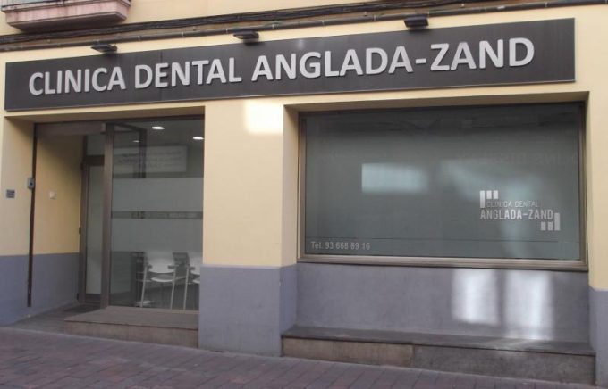 guia33-molins-de-rei-clinica-dental-clinica-dental-anglada-zand-11765.jpg